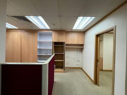 High Street Plaza (D6), Office #631417061
